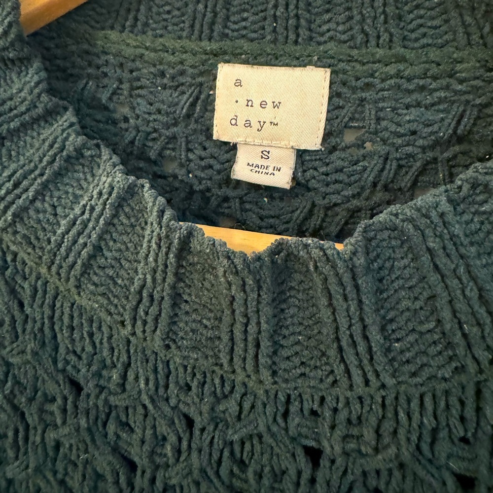 A New Day Green Cable Knit Long Sleeved Sweater Green Small - Picture 7 of 7